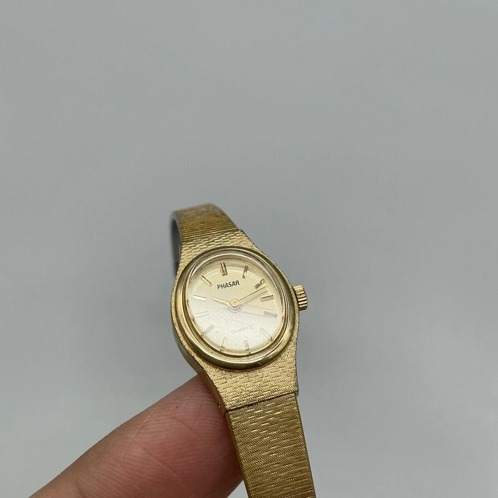 Vintage Phasar Womens Watch 16mm Gold Tone Oval Dial Adj Band New Battery